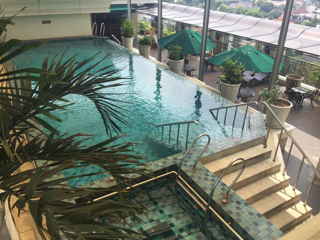 Roosseno Plaza Serviced Apartment ジャカルタ エクステリア 写真