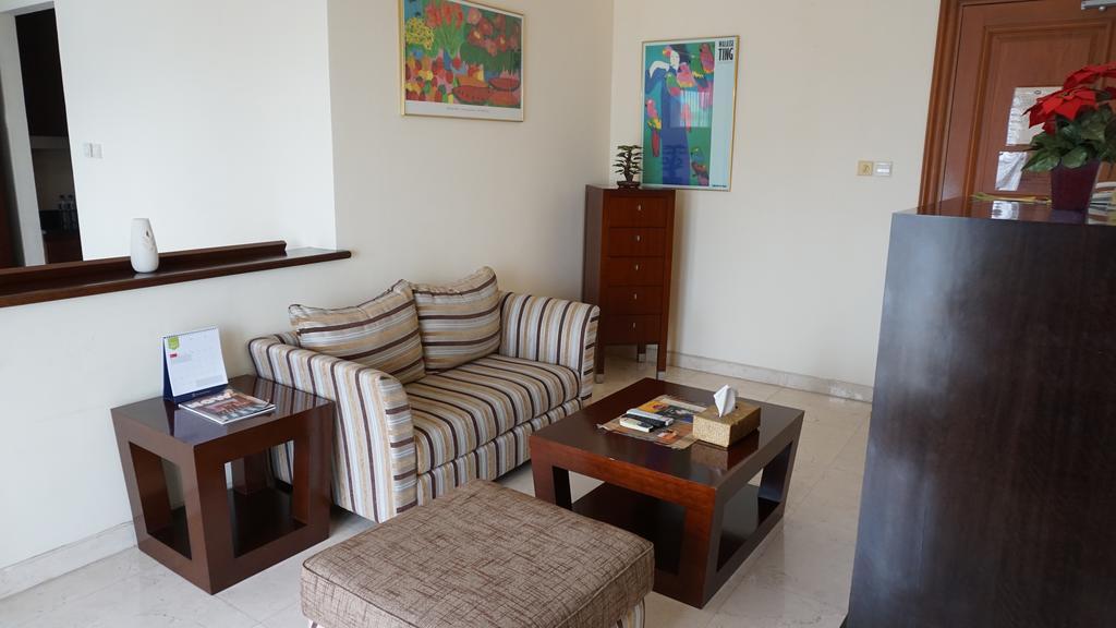 Roosseno Plaza Serviced Apartment ジャカルタ エクステリア 写真