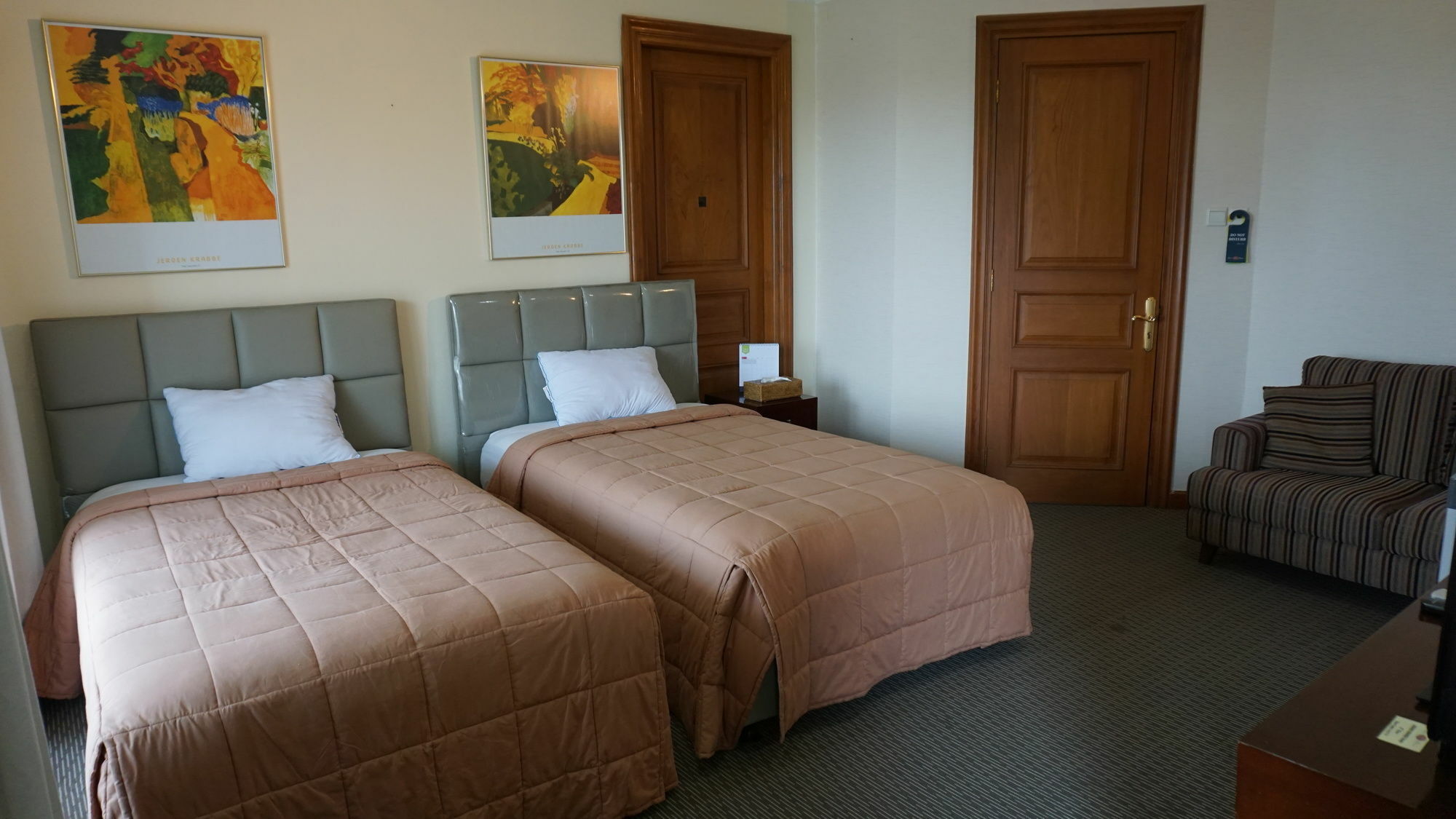 Roosseno Plaza Serviced Apartment ジャカルタ エクステリア 写真