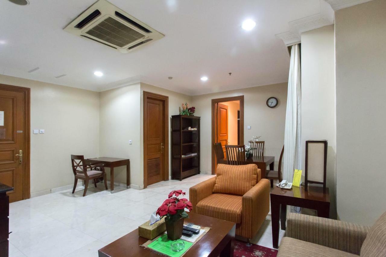 Roosseno Plaza Serviced Apartment ジャカルタ エクステリア 写真