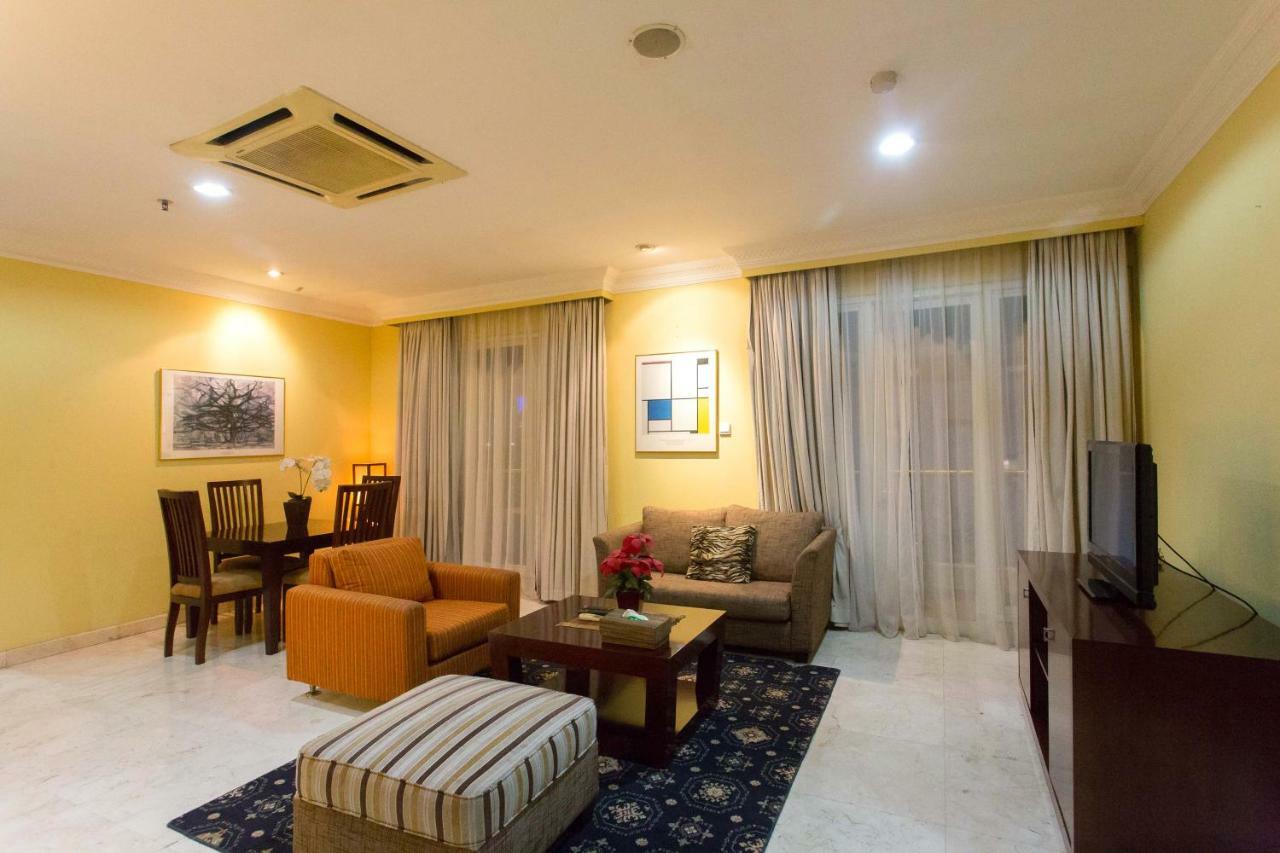 Roosseno Plaza Serviced Apartment ジャカルタ エクステリア 写真